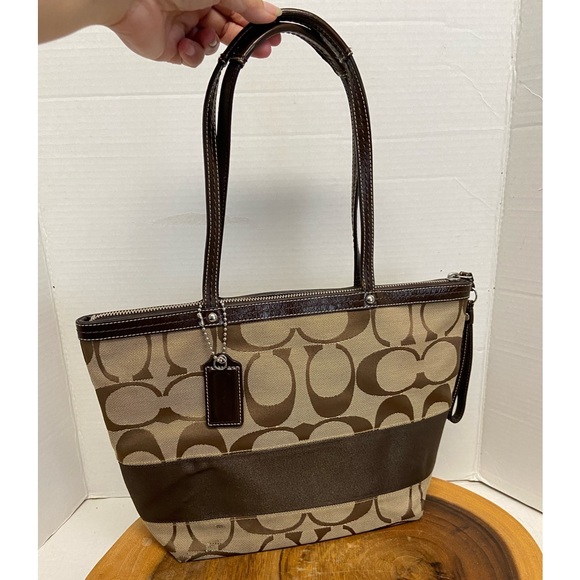 Coach Signature Canvas Zippered Top Tote - Picture 1 of 12